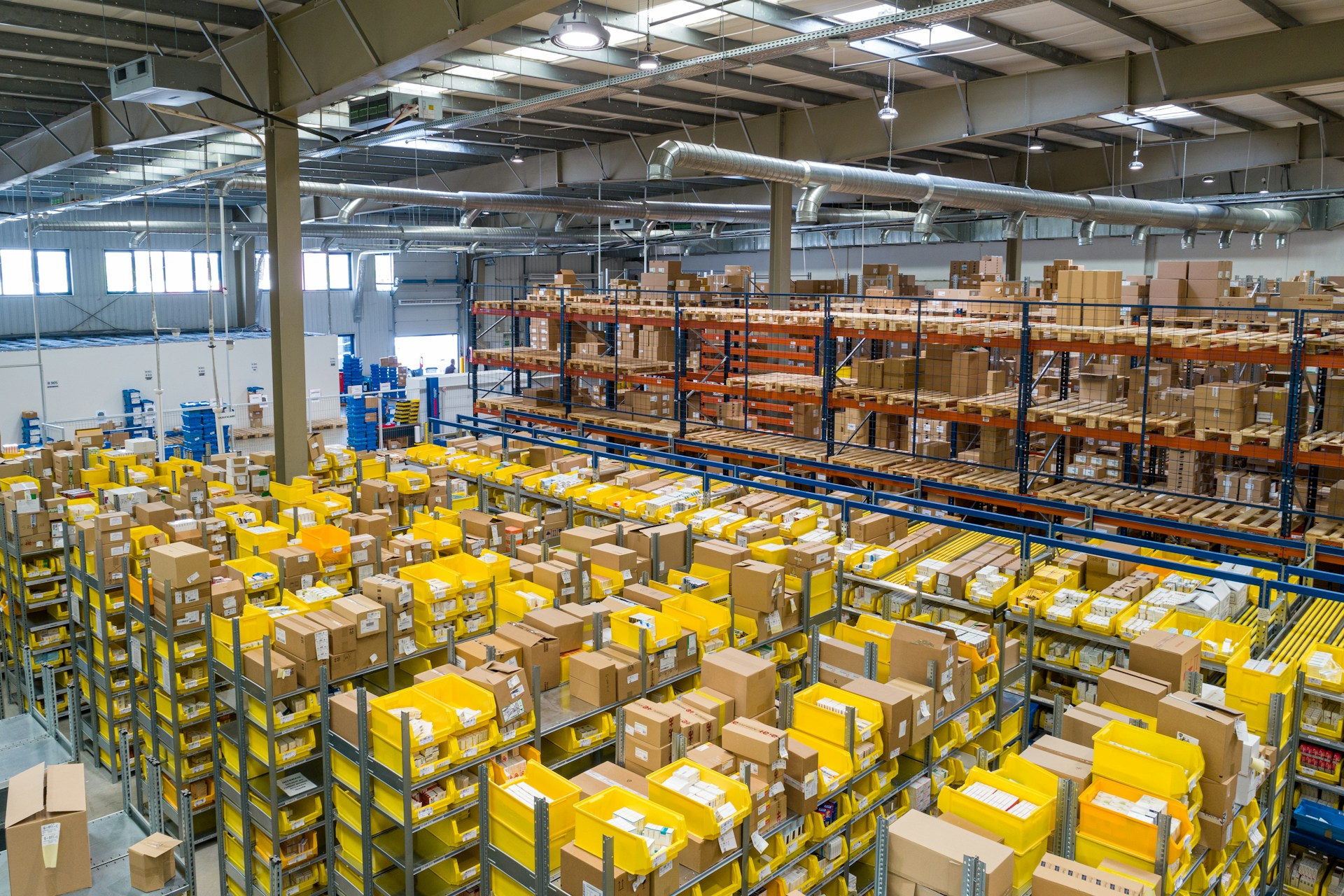 Warehouse logistics and palletised freight
